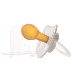 Пустышка Baby Team 3225 латексная вишнеподобной формы с колпачком и кольцом светящийся ночью